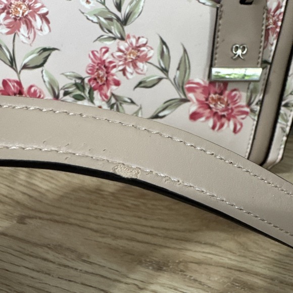 Nine West Aideen Begonia‎ Floral Handbag Structured Faux Leather Satchel DAMAGED - Picture 4 of 16